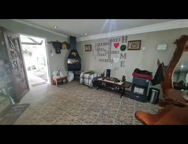4 BEDROOM HOUSE FOR SALE IN SECUNDA